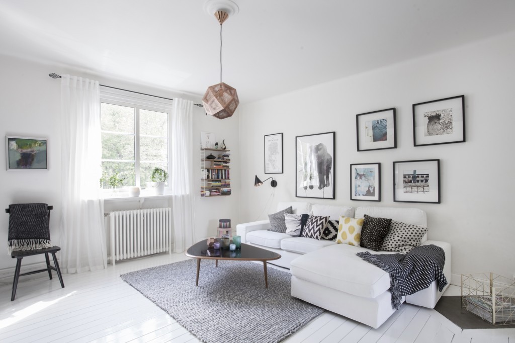 Decorfoto's van een witte muur in een appartement