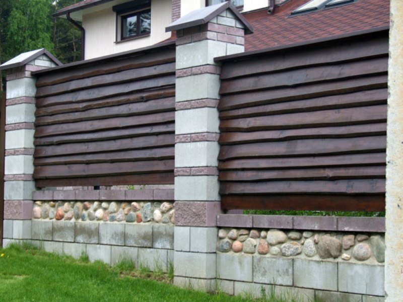 водоравна оградна плоча
