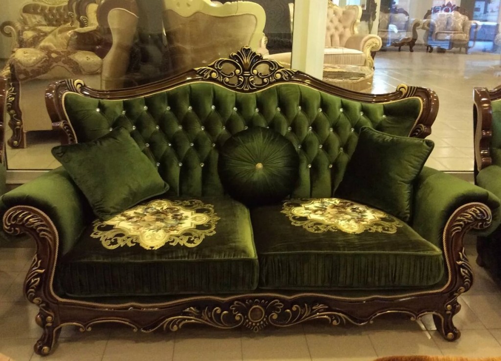 Elegáns barokk kanapé