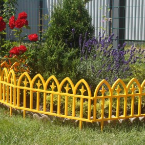 plastic decorativ pentru gard