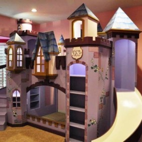 dům pro chlapecký hrad