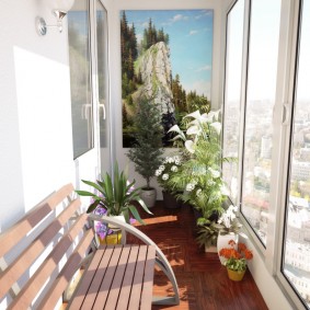 Bancă de lemn pe balcon cu geamuri din PVC