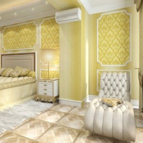 Design av ett sovrum efter kombination med en loggia