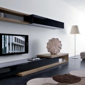 Stilige møbler i et lyst rom