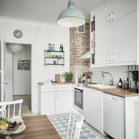 cuina de 9 m2 en estil escandinau