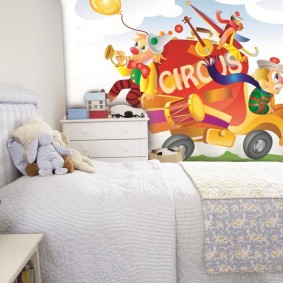 papel de parede nas idéias de design de quarto de crianças